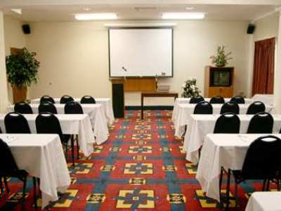 Hampton At Capital Mall Hotel